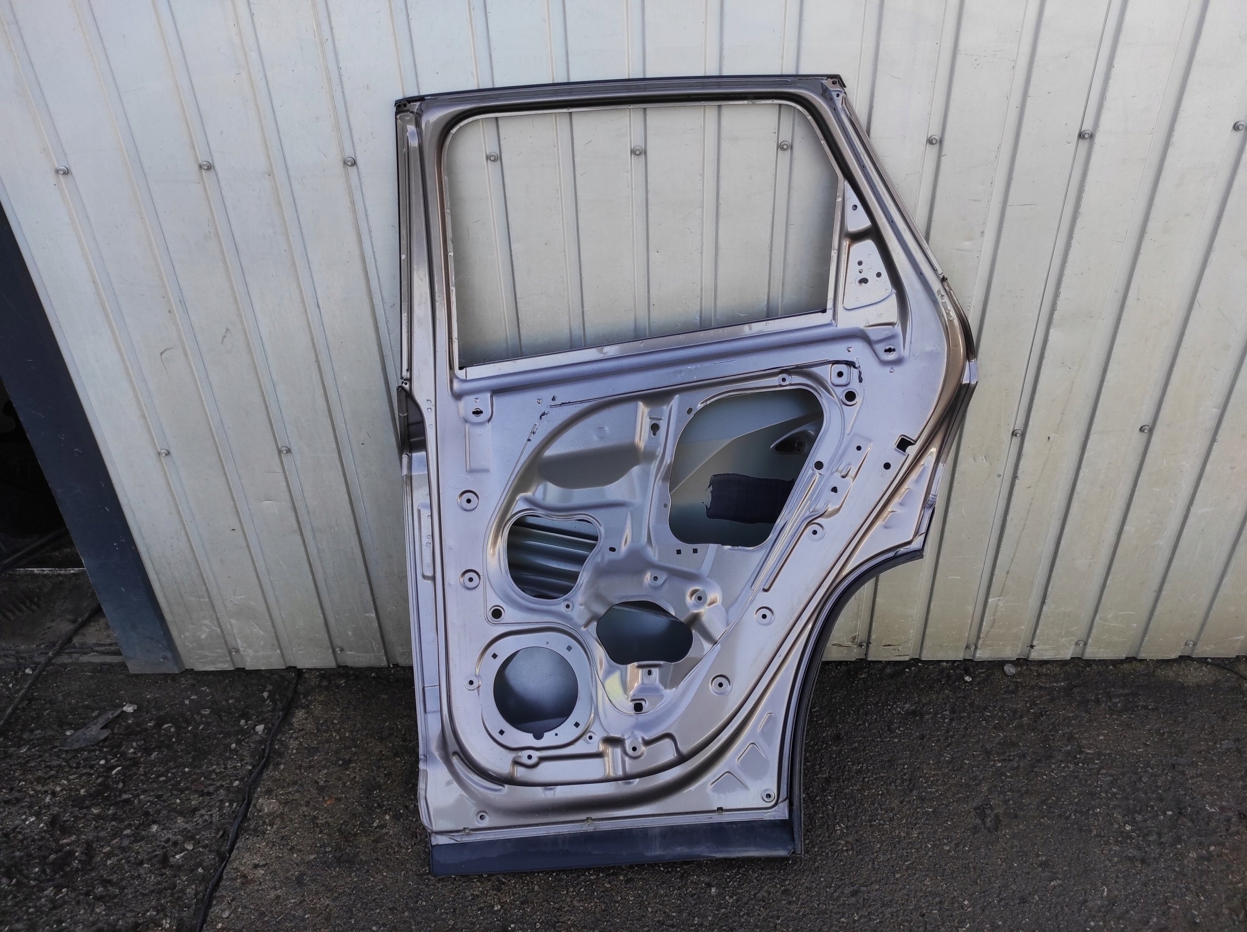 HYUNDAI TUCSON IV 2020- Right Rear Door