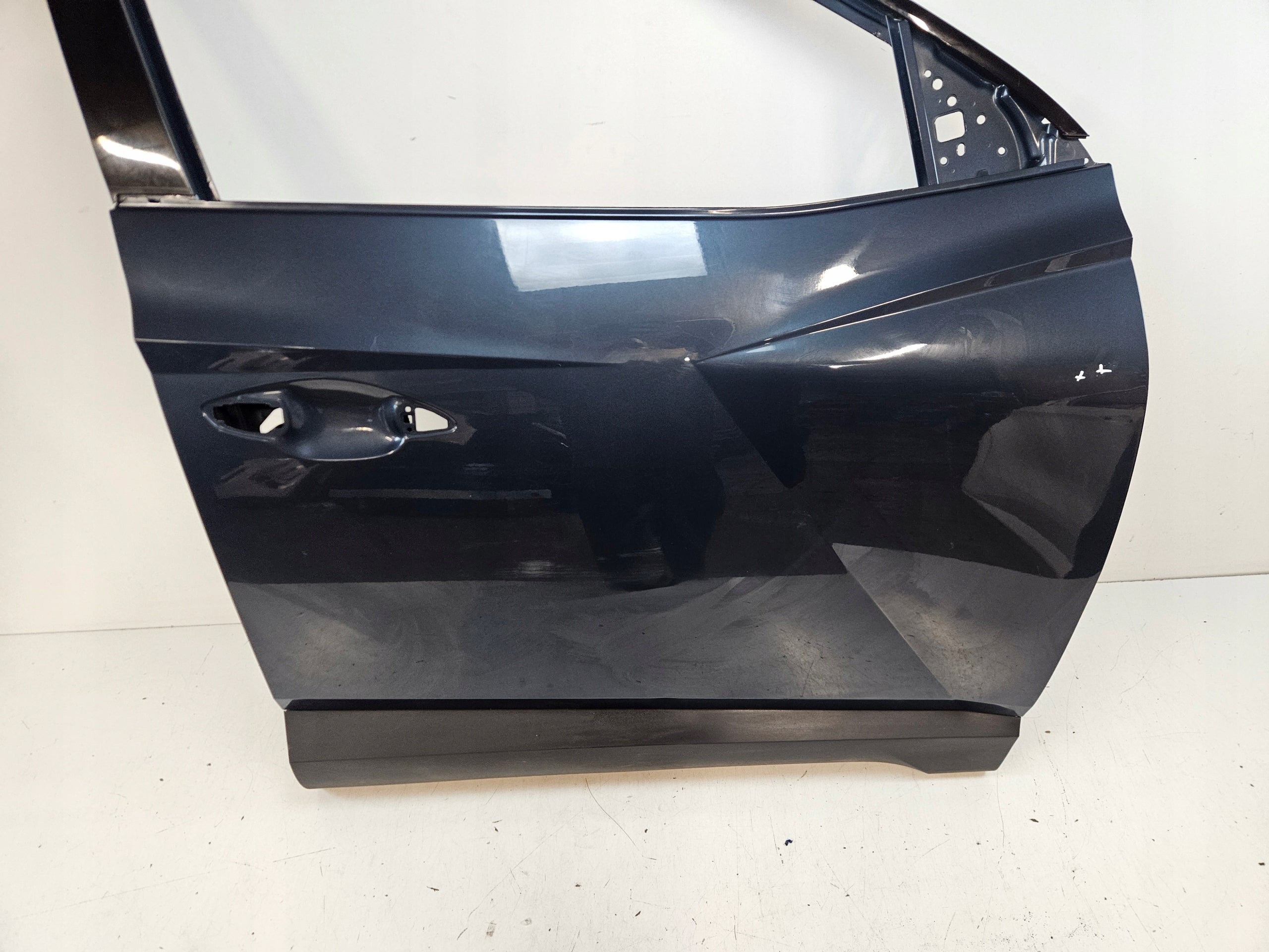 Hyundai Tucson IV 4-Door Front Right Trim