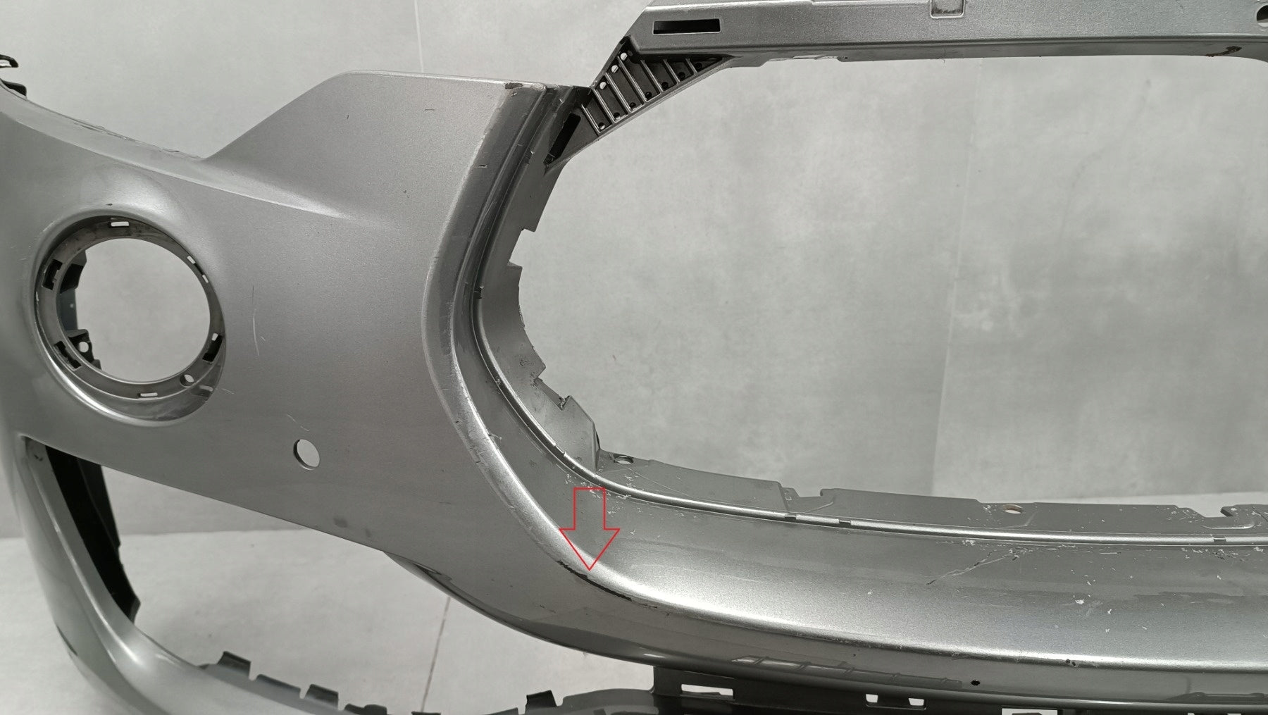 Front bumper MASERATI LEVANTE 16-24