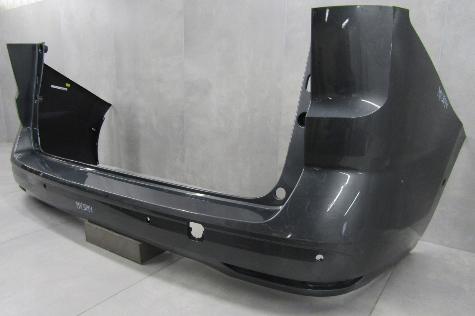 Rear Bumper Volkswagen VW Multivan T7 7T0 21-