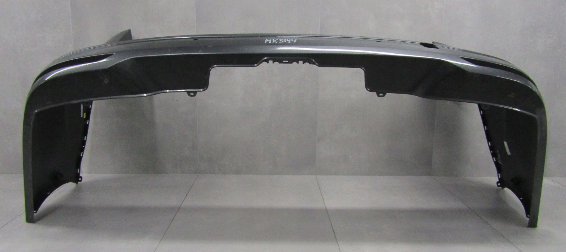 Rear Bumper Volkswagen VW Multivan T7 7T0 21-