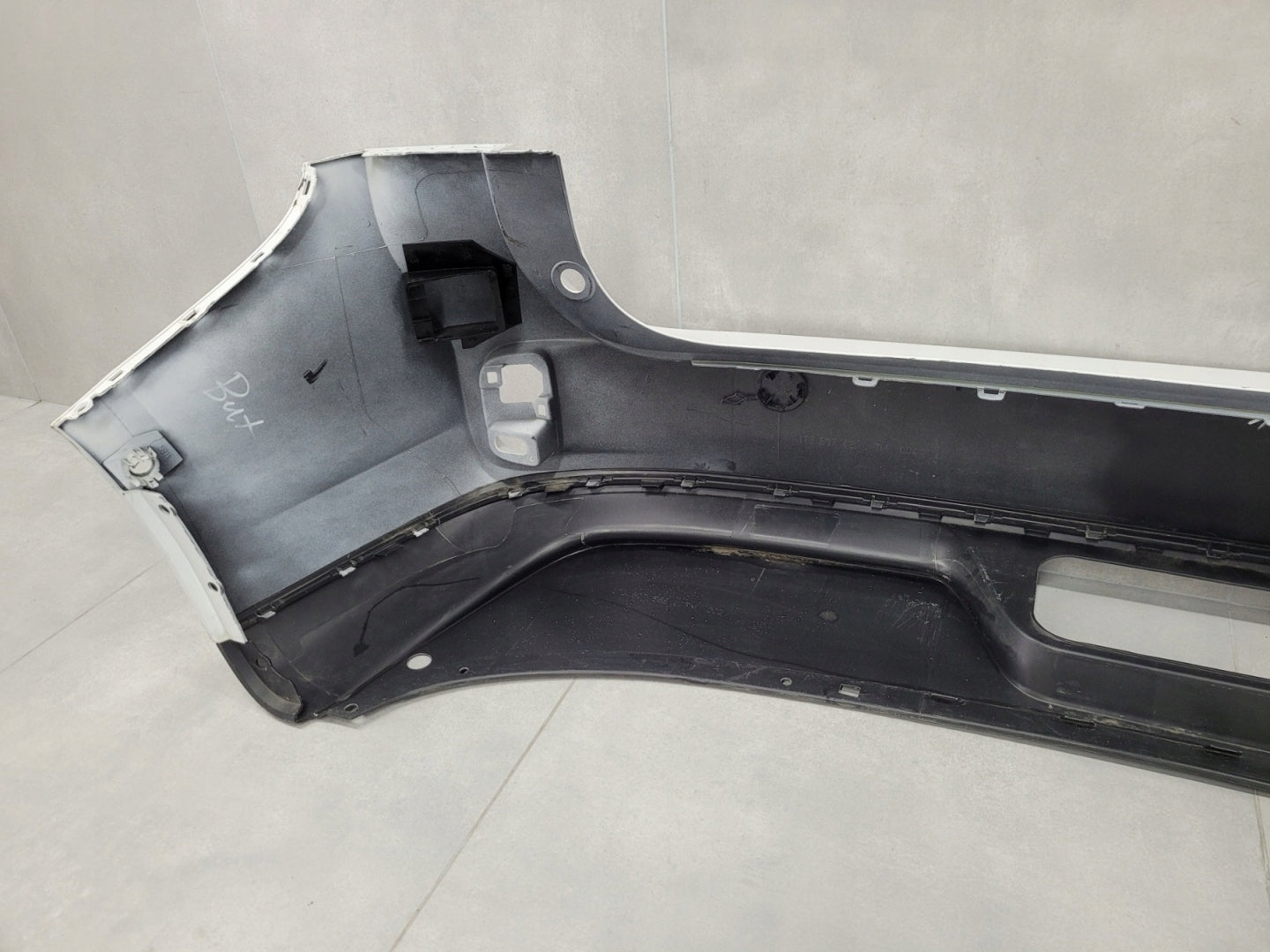 Vw Volkswagen ID BUZZ 1T3 22- Rear Bumper