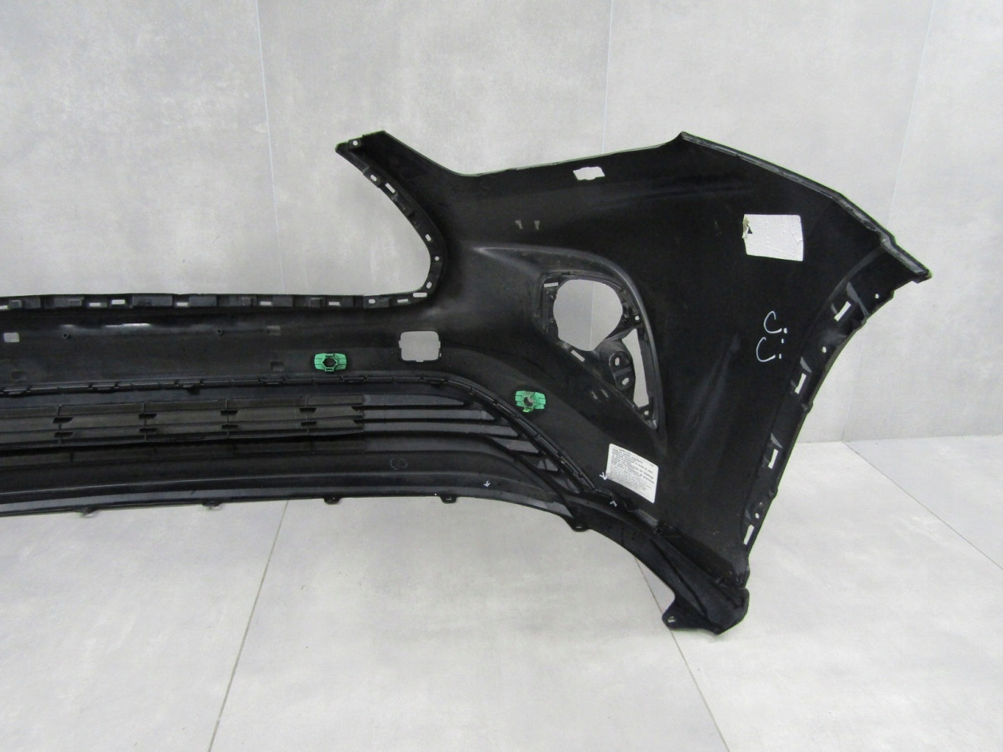 Front Bumper TOYOTA Highlander IV 19-22