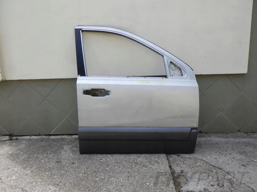 2002-2009 Kia Sorento Right Front Door